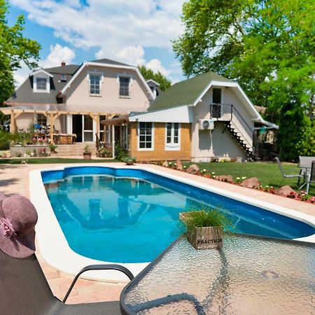 F57 - Franko Csaladi Panzio Bed & Breakfast Балатонлеле Екстериор снимка